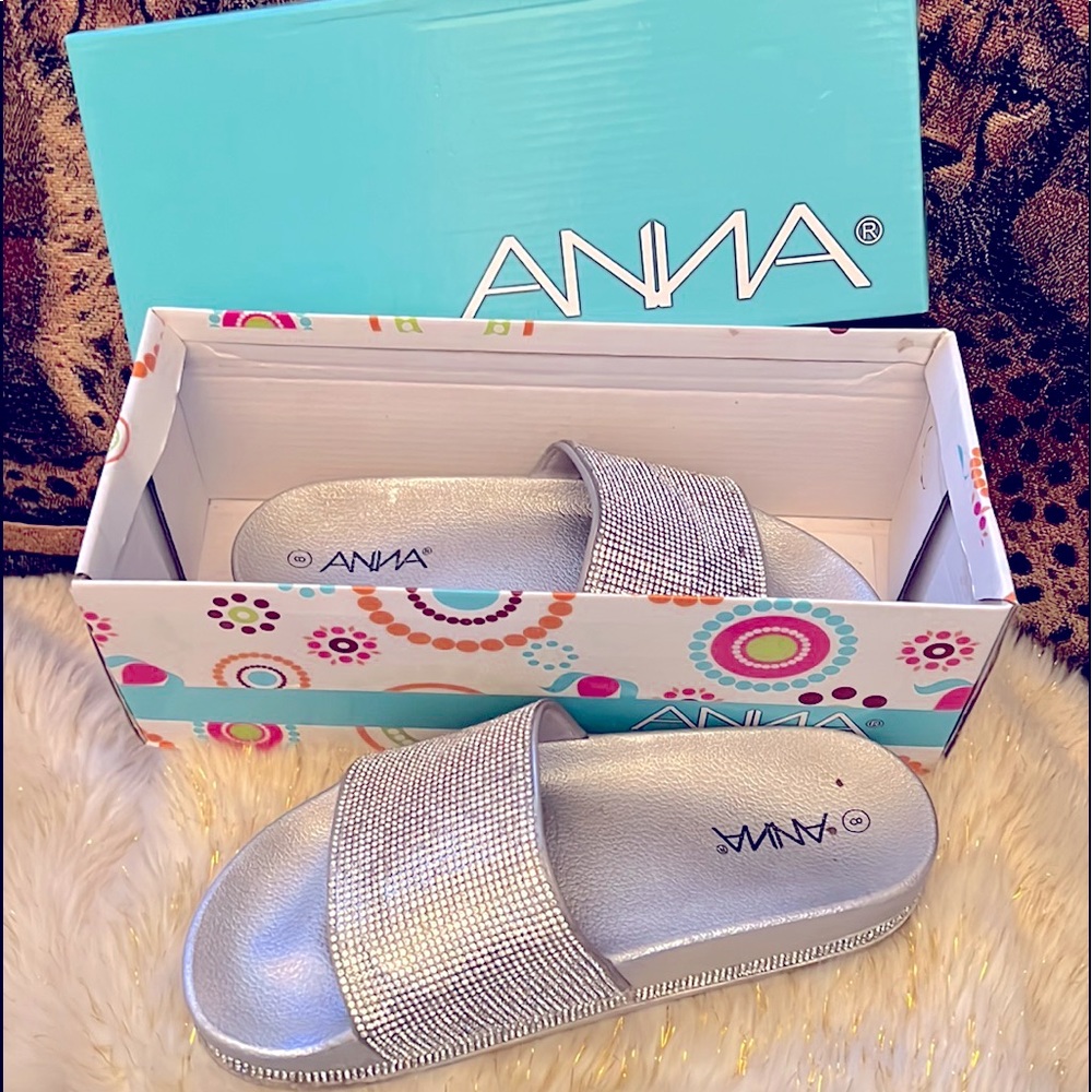 Sandal